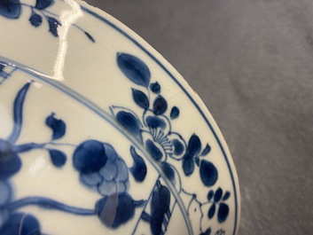 A pair of Chinese blue and white bowls, Kangxi